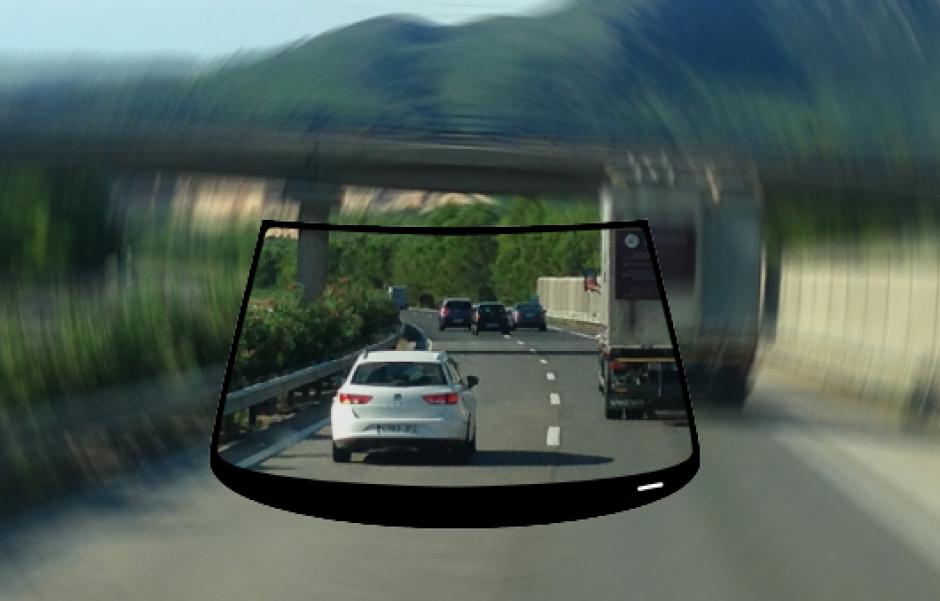 在車(chē)?yán)?，?tīng)見(jiàn)你的呼吸聲